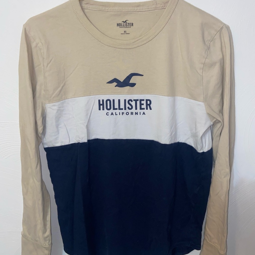 Hollister Tri Color Long Sleeve size XS